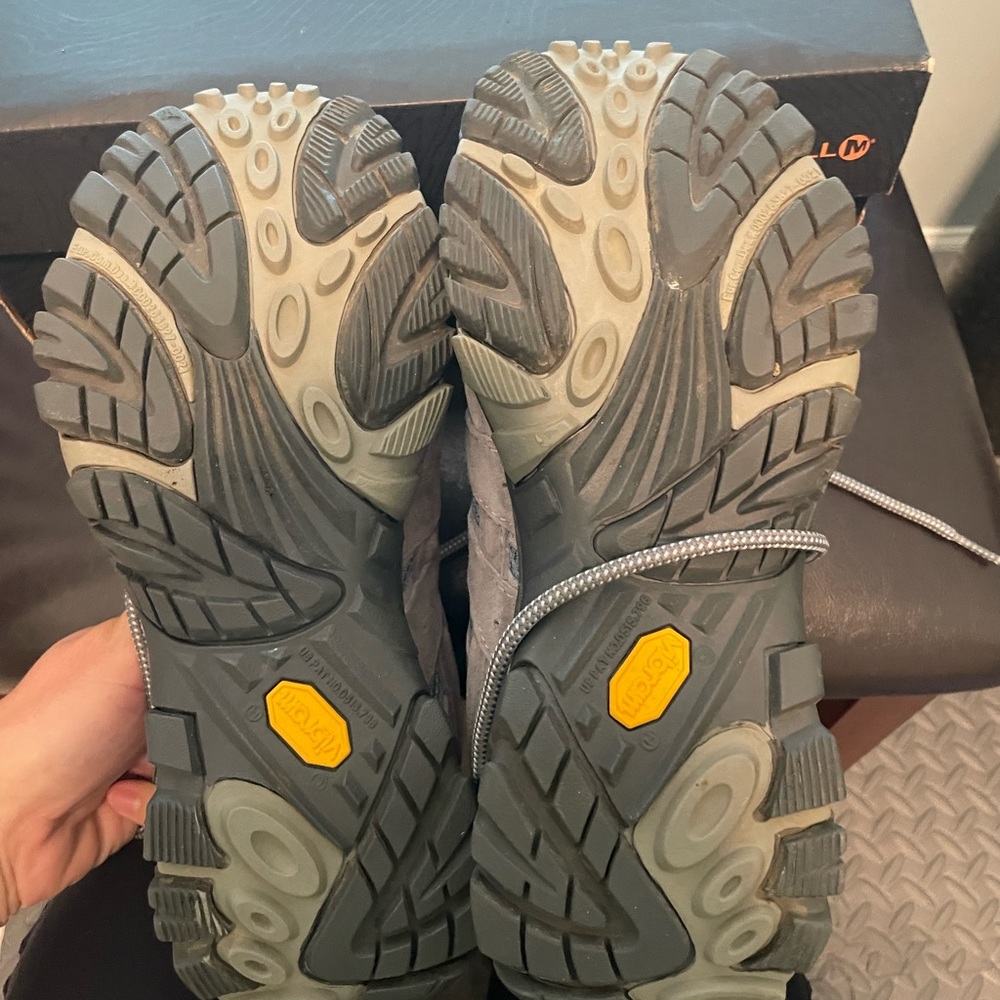 Merrell Women Moab 2 Vent Hiking Sneakers